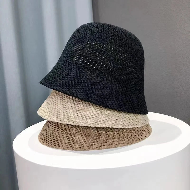 Thin, breathable sun hat for women