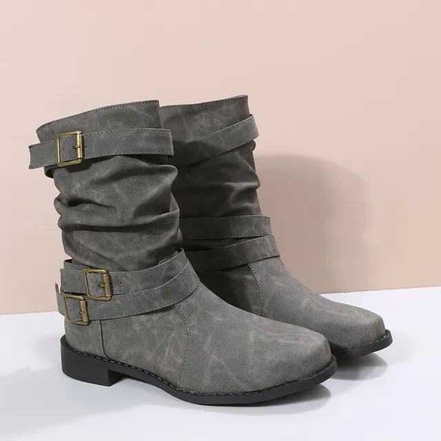 Ankle boot with round nose