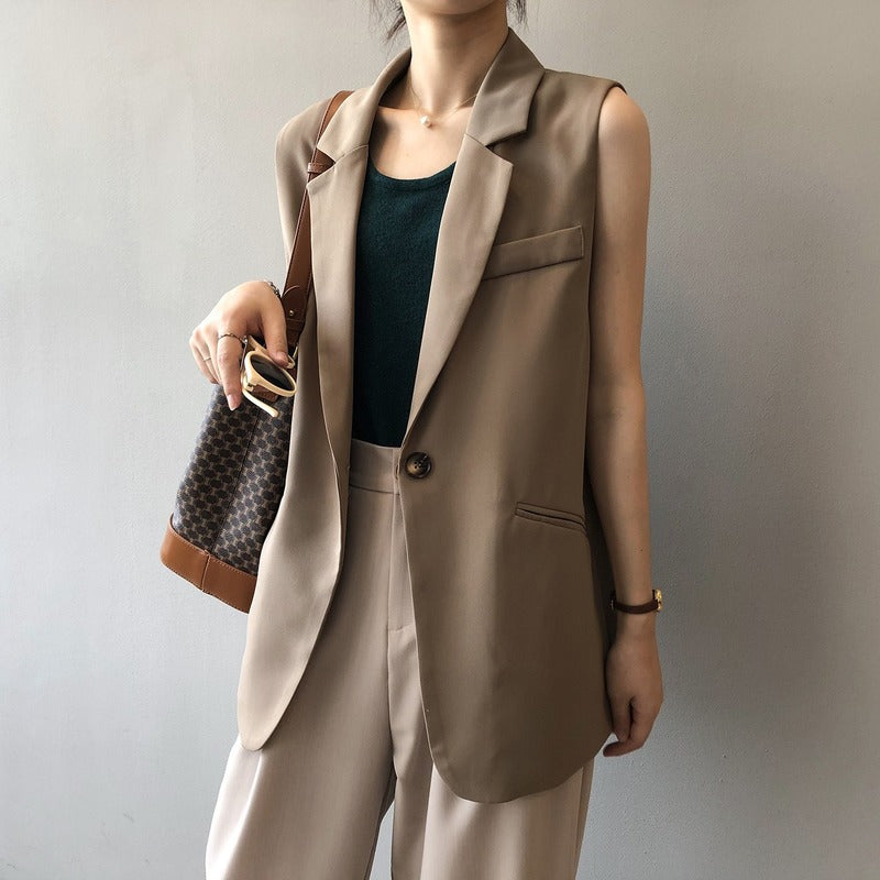 Women's Sleeveless Blazer - Stylish Tailored Design - Lightweight Fabric - Perfect for Layering