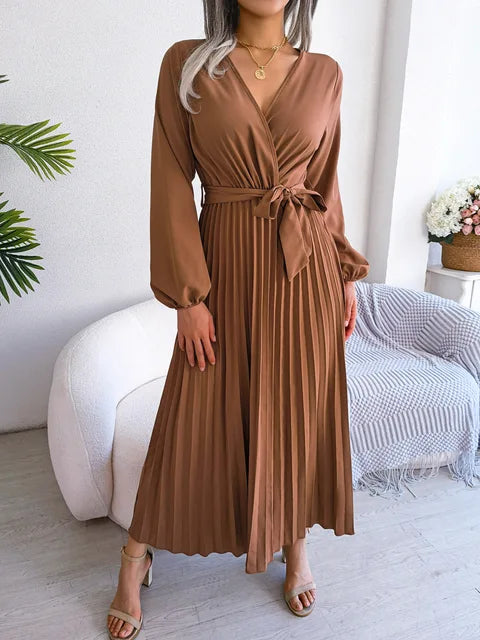 Ladies V-neck pleated maxi dress long sleeve