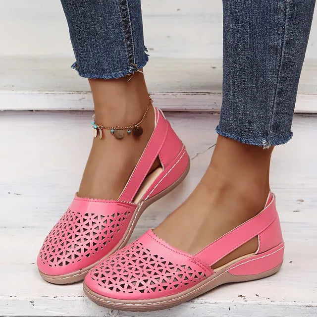 Flat sandals with round toe for summer for women