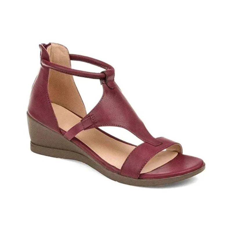 Comfortable women's sandals for the summer