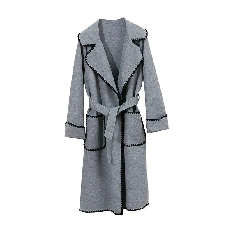 Women - Coat - Stylish Lapel Design with Pockets - Versatile Outerwear for Any Occasion