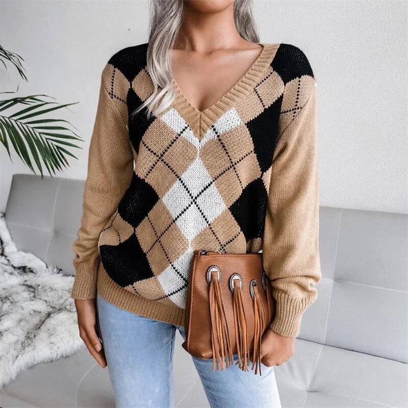 Women - Winter Jumper - V-neck, Checked Pattern - Cozy Knit Fashion