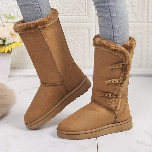 Half-high boots with horn buckle