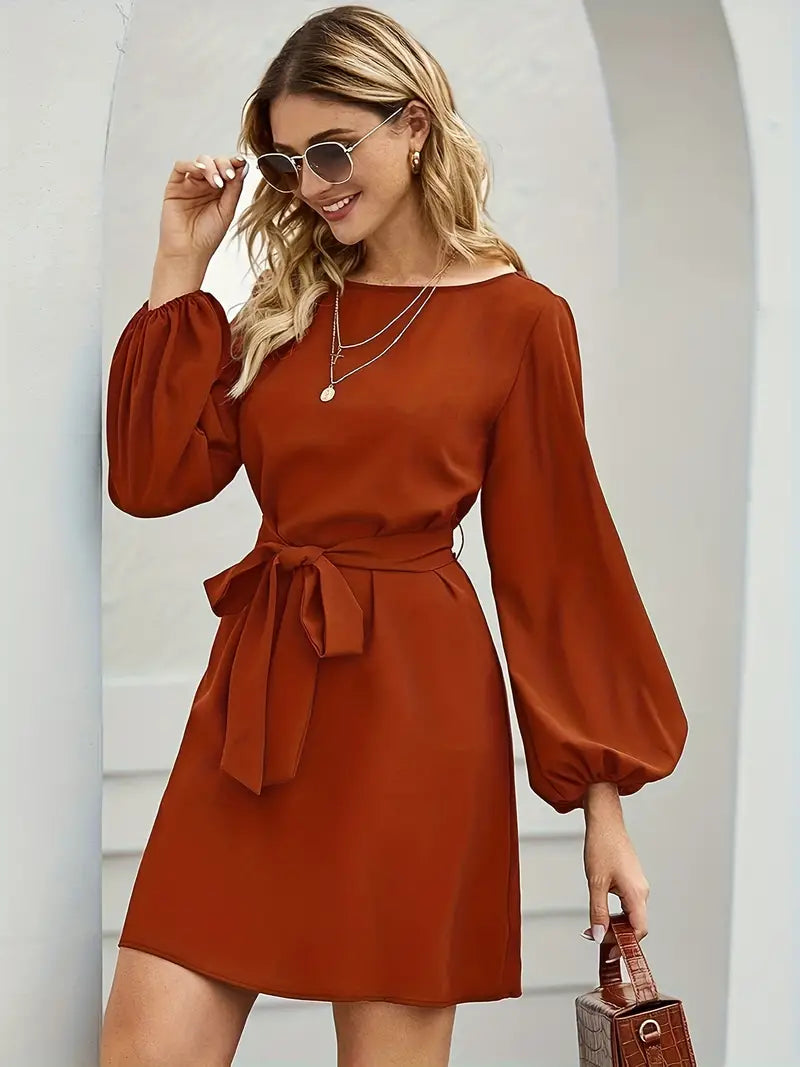 Round neckline and belt and elegant lantern sleeve dress