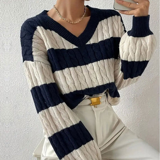 Women - V-neck Jumper - Cozy Knit with Striped Pattern - Stylish Sweater for Comfort & Fashion