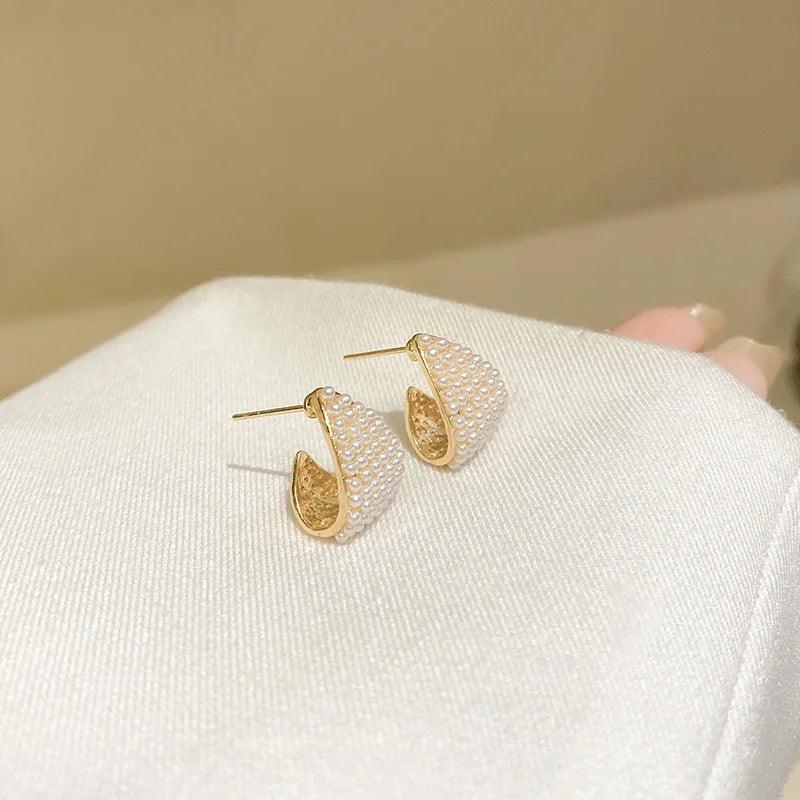 Chic earrings with pearl embellishment