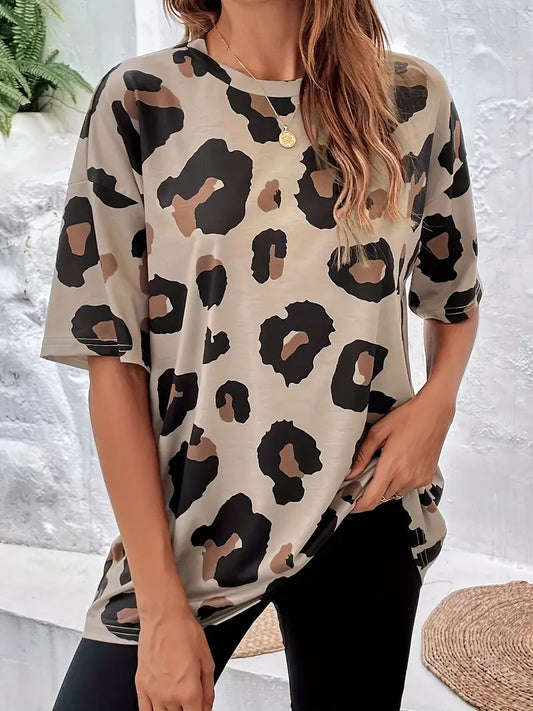 Printed short-sleeved shirt with round neckline