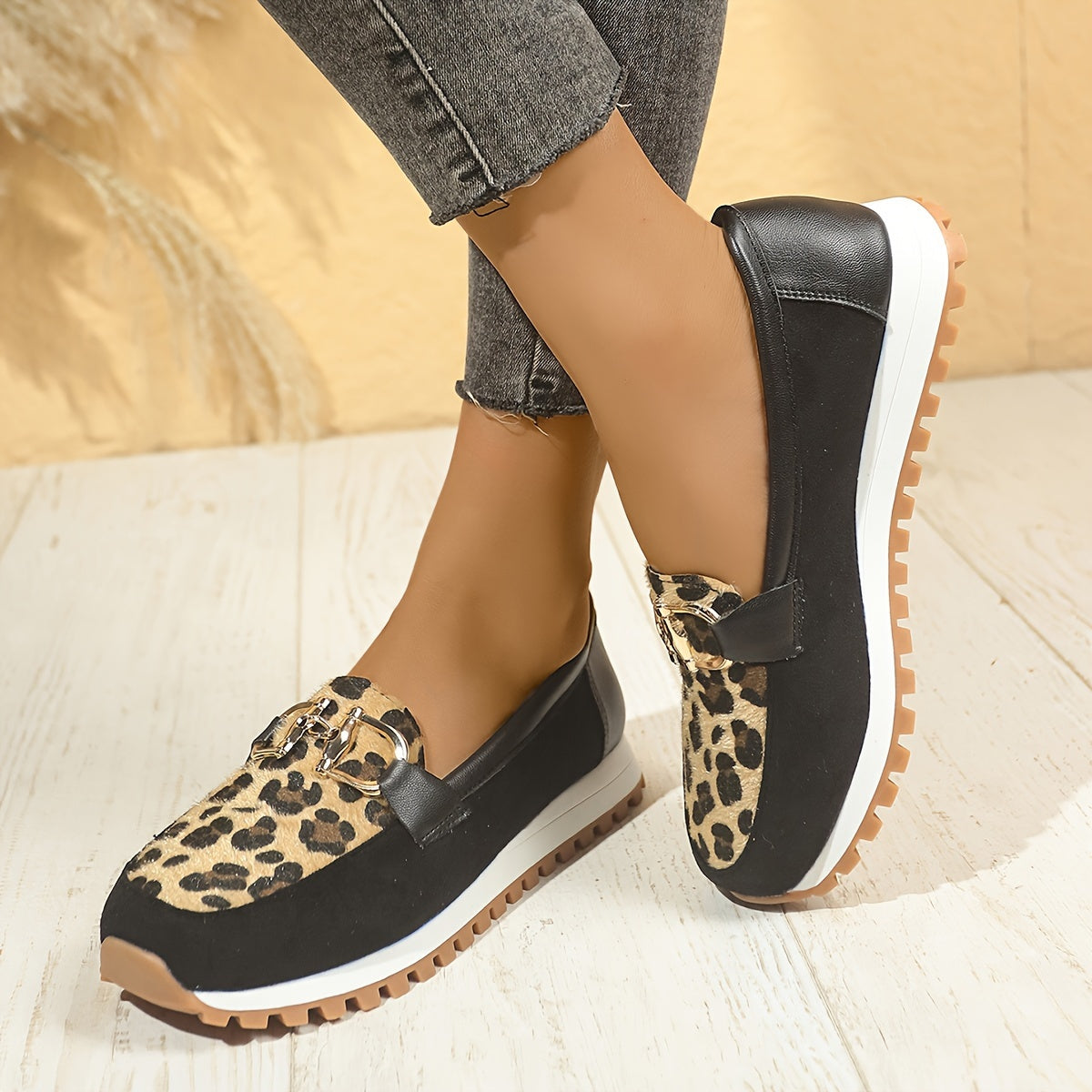 Women's - Slip-On Loafers - Leopard Print, Non-Slip & Comfortable - Trendy Footwear for Everyday Wear