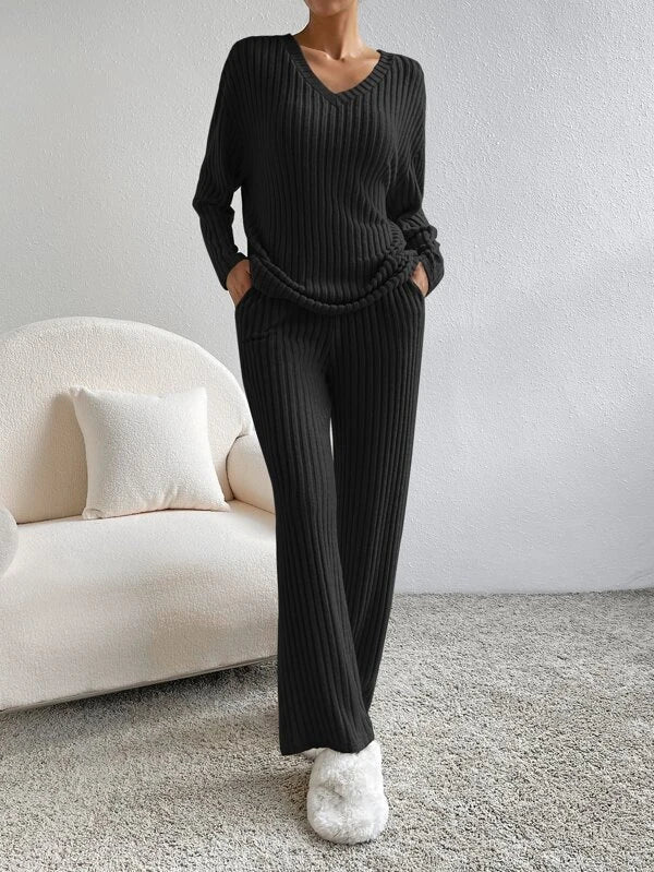 Cosy knitwear set for women