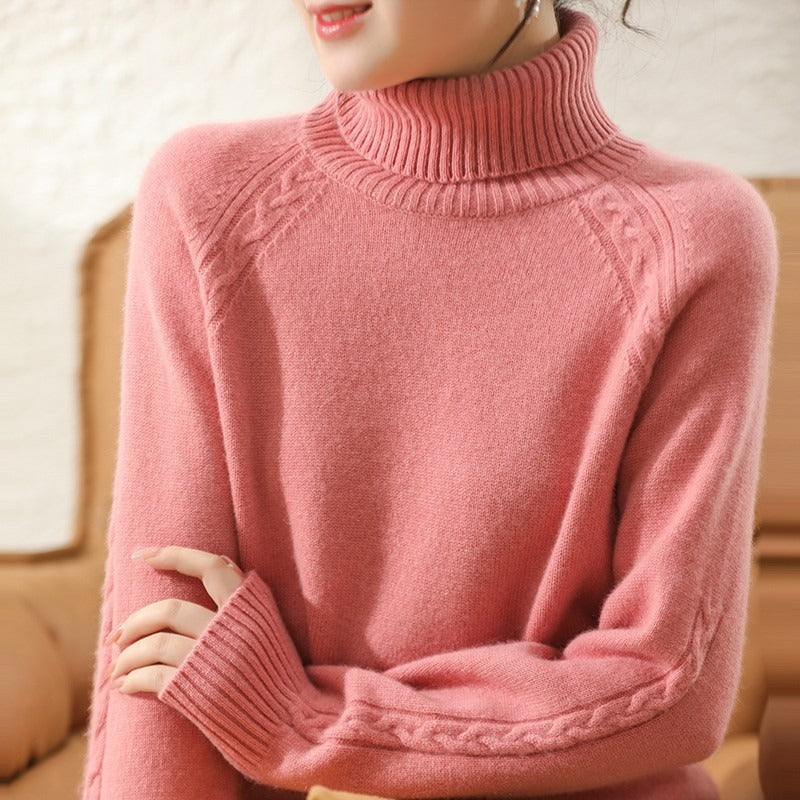 Women's Turtleneck Jumper - Elegant Loose Fit - Cozy Knit Sweater for Chic Style