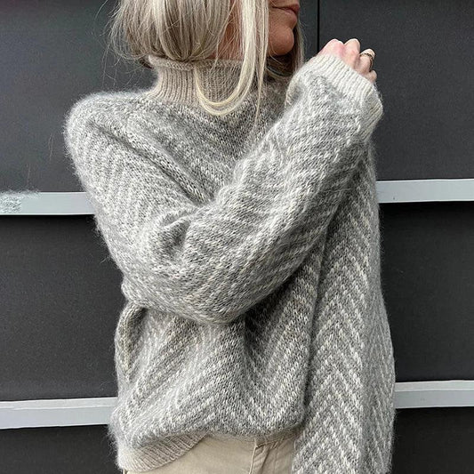 Women - Turtleneck Jumper - Cozy Knit, Loose Fit - Stylish Casual Wear