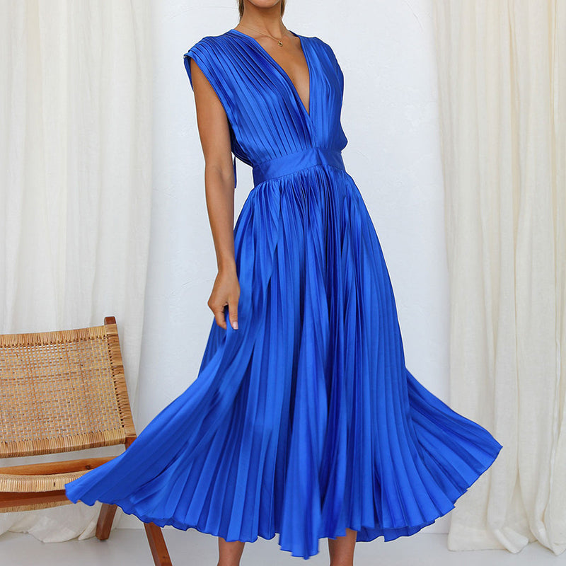 Pleated dress in premium quality