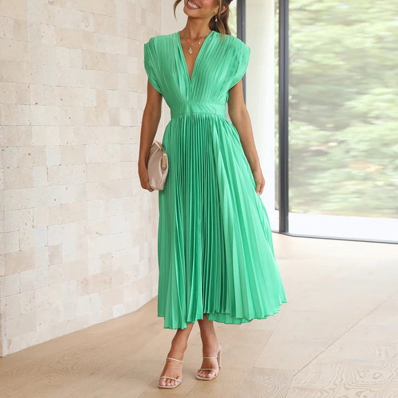 Pleated dress in premium quality