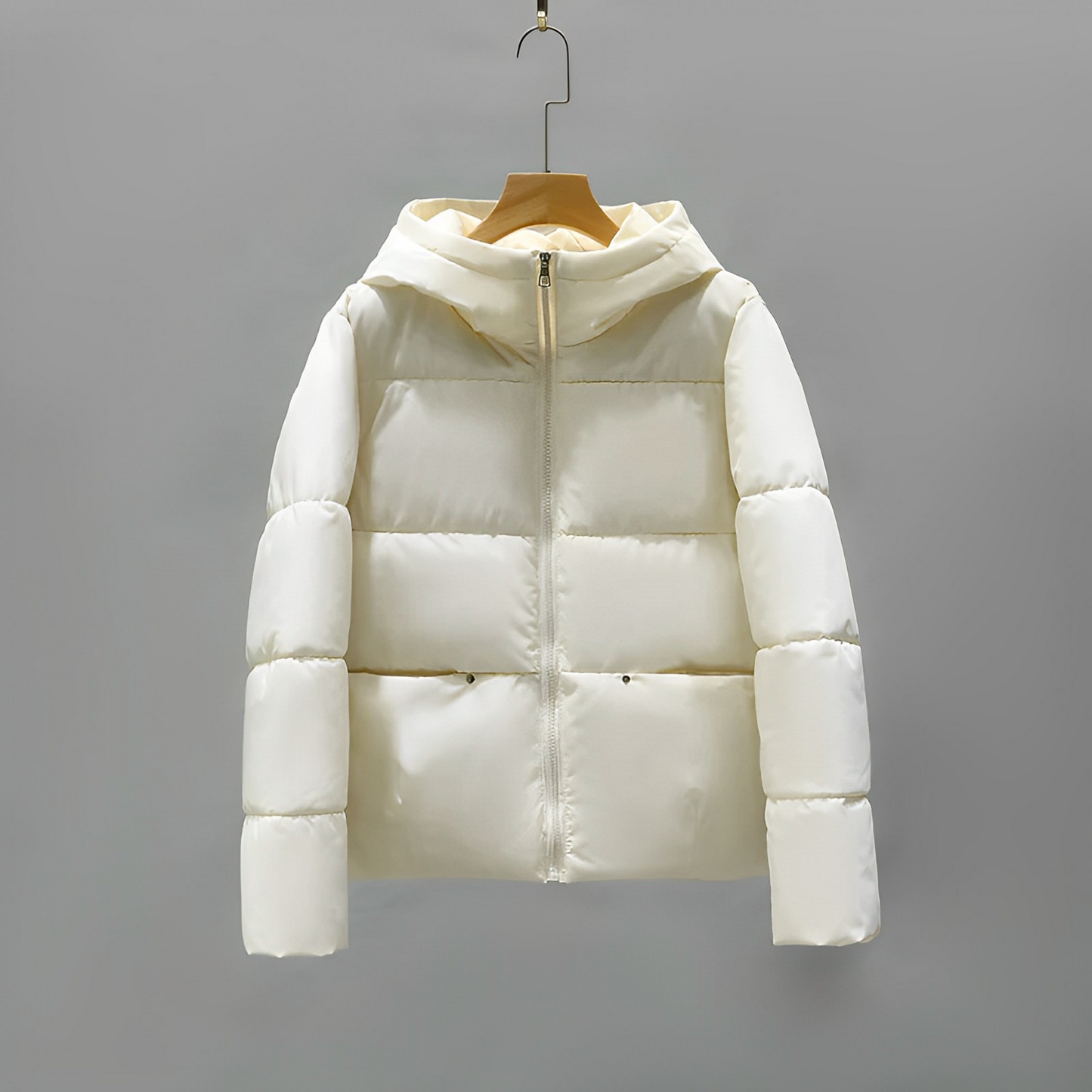 Women - Puffer Coat - Stylish & Warm - Fashionable Outerwear for Seasonal Style