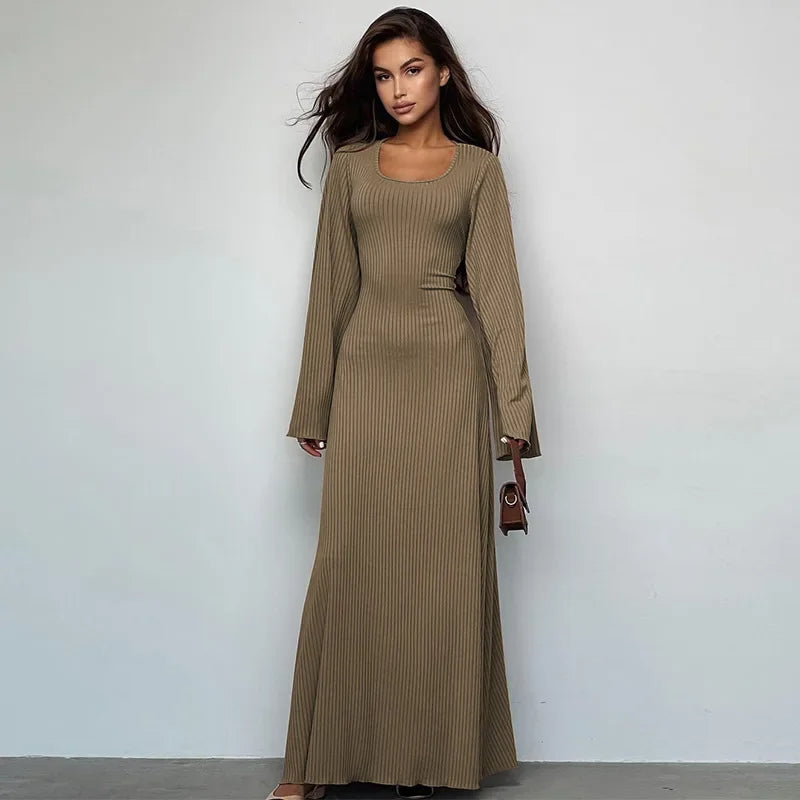 Versatile maxi dress in the perfect colour