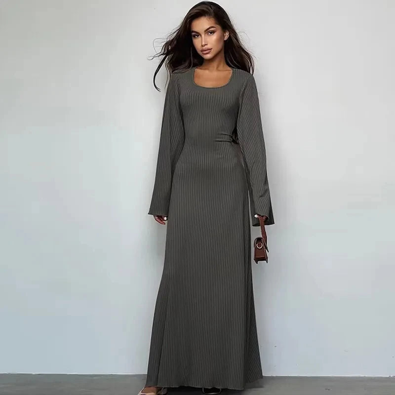 Versatile maxi dress in the perfect colour