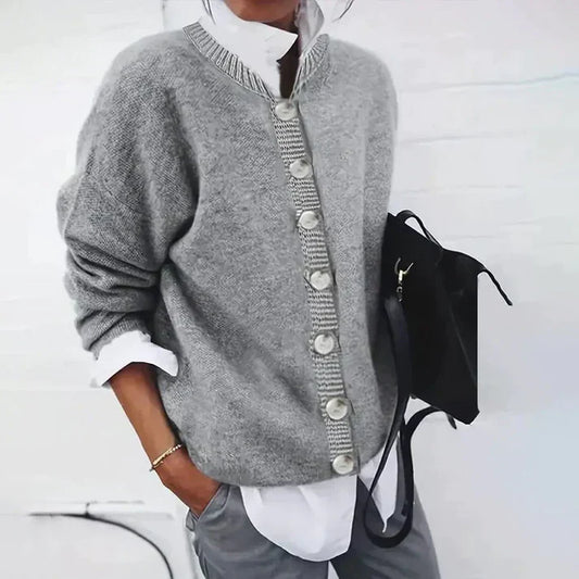 Unique jumper with long sleeves