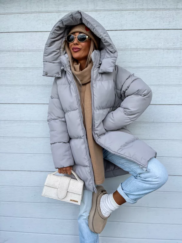 Thick and warm jacket with high neckline