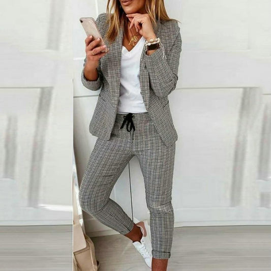 Women's - Elegant Suit - Stylish Design - Perfect for Every Occasion