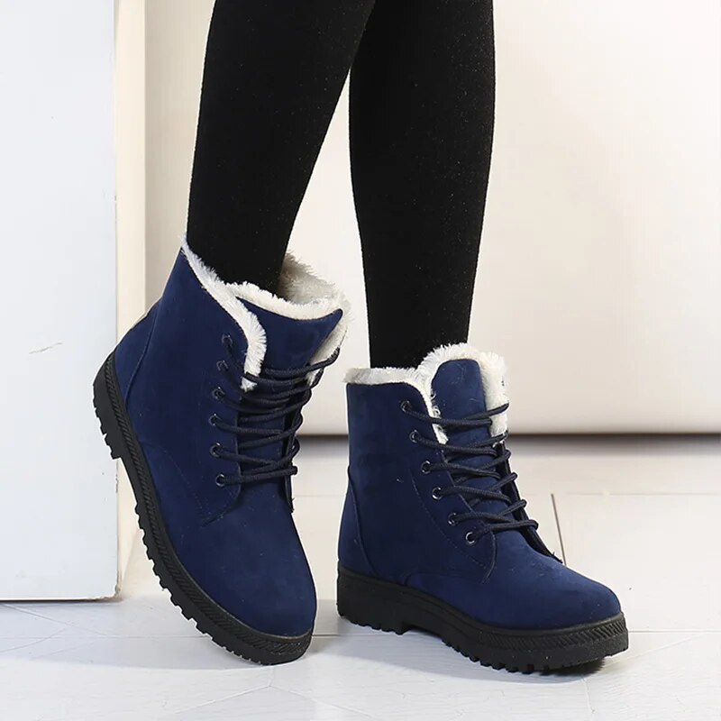 Ladies winter boots with lining