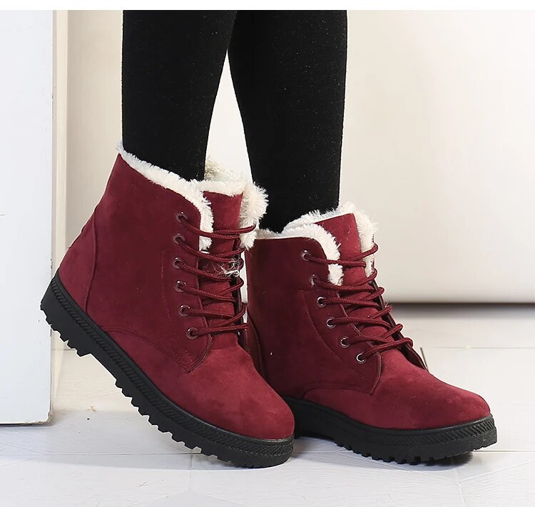 Ladies winter boots with lining