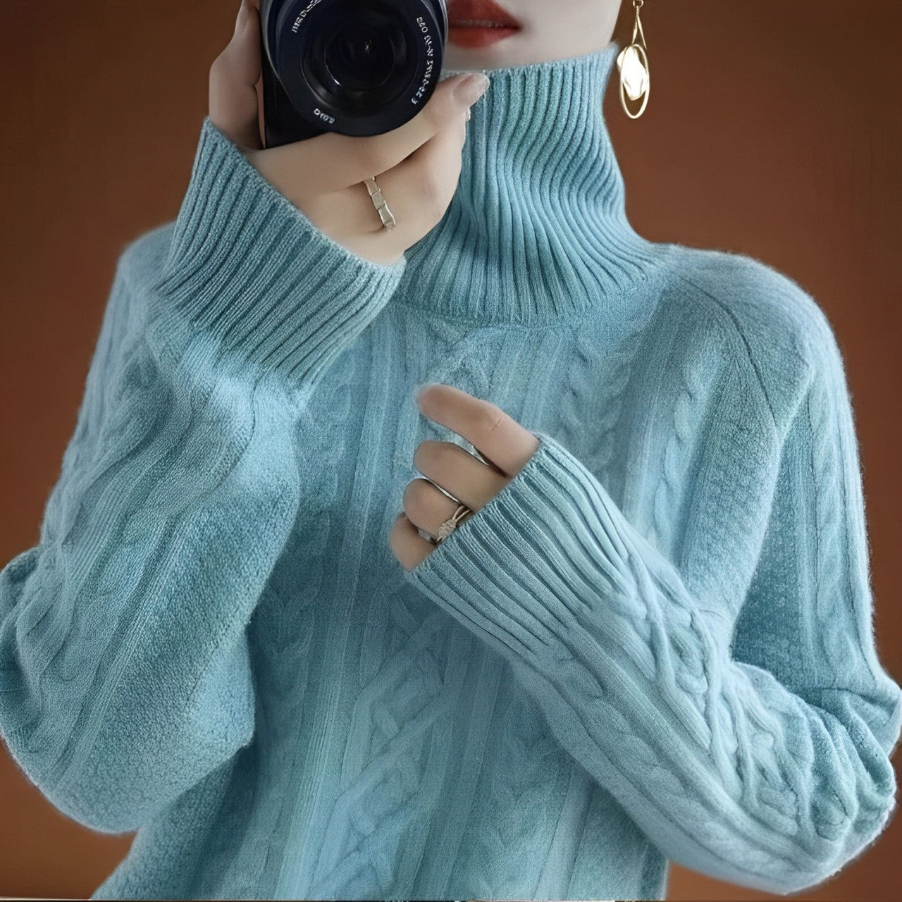 Women’s - Turtleneck Jumper - Warm - Cozy Essential for Winter Style