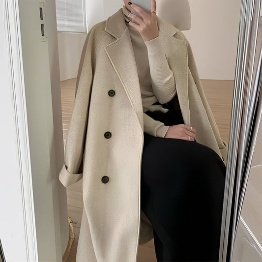 Women - Long Wool Coat - Vintage-Style Elegance - Chic Warmth for Winter Fashion