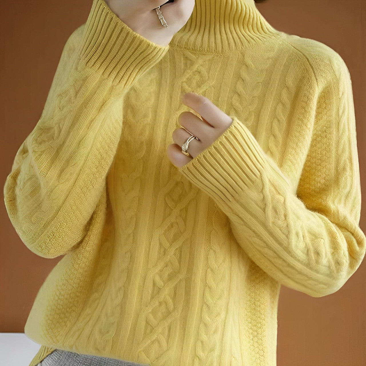 Women’s - Turtleneck Jumper - Warm - Cozy Essential for Winter Style