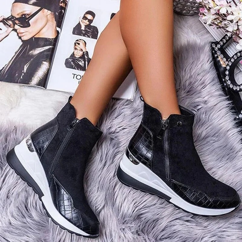 Women - Ankle Boots - Leather - Chic and Comfortable Footwear for Any Occasion