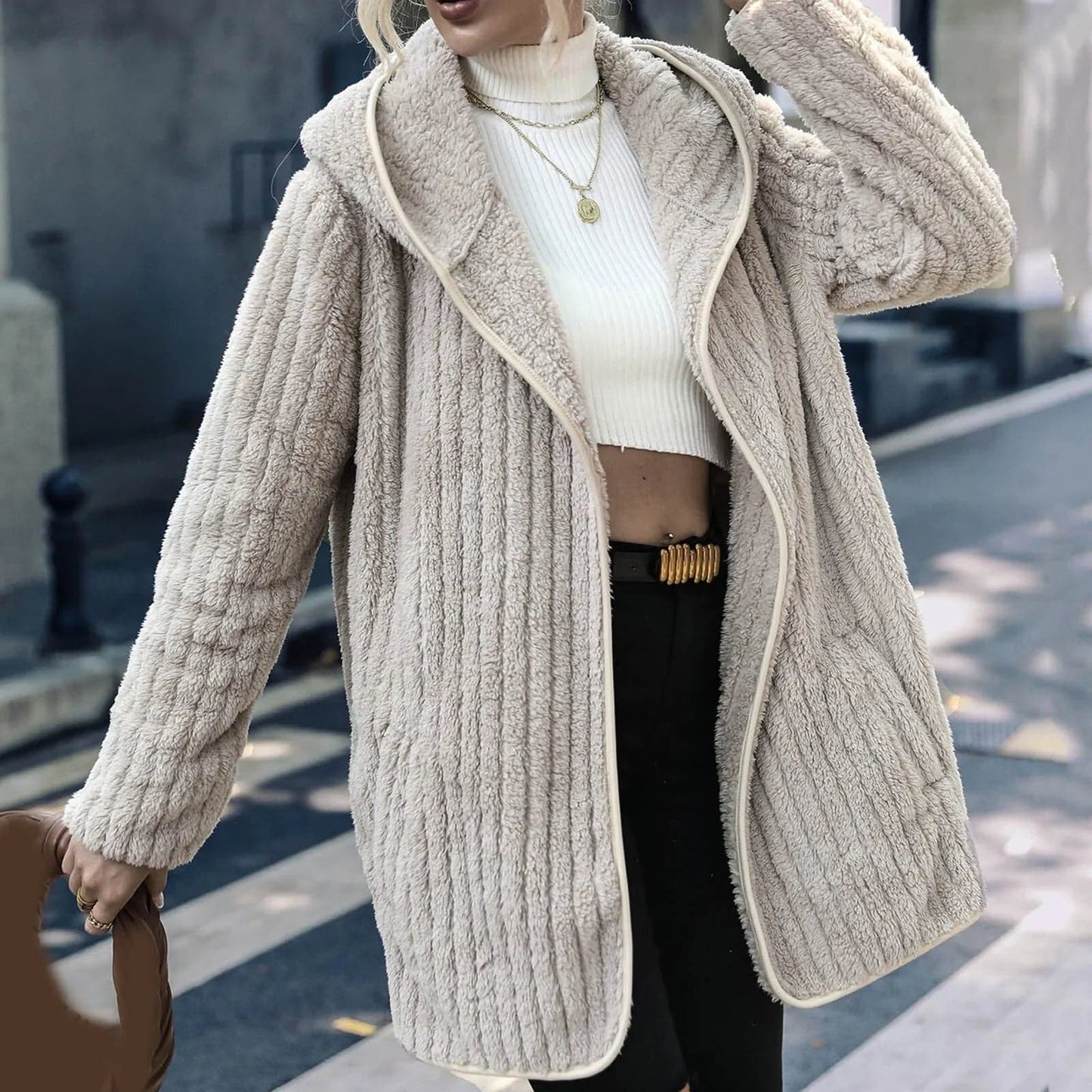 Women - Cardigan - Elegant & Feminine Knitwear - Chic Layering Essential