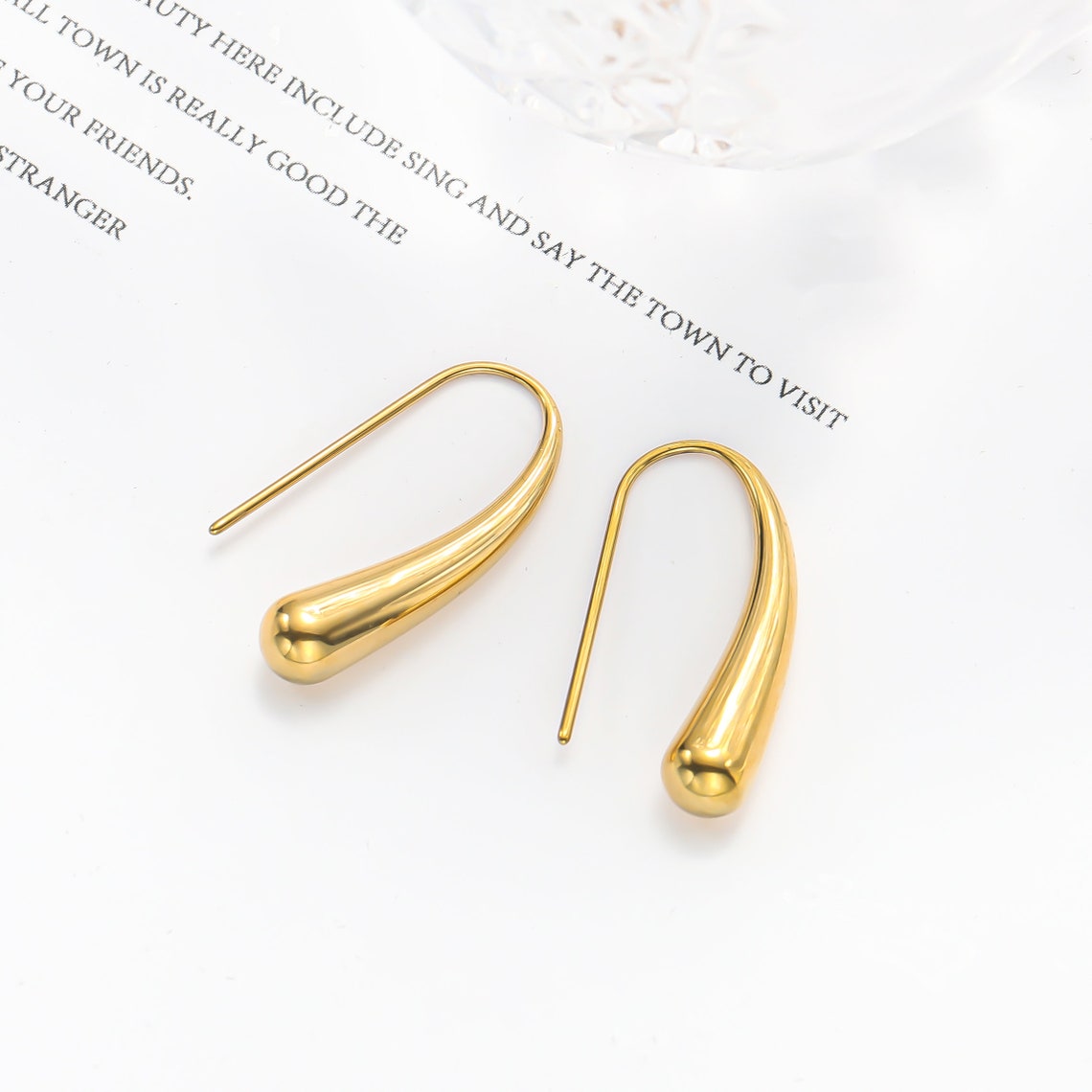 Water drop hook earrings