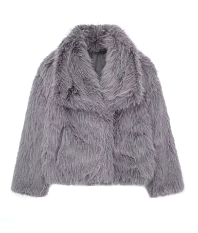 Women - Fur Jacket - Luxurious Faux Fur - Cozy Winter Outerwear for Ultimate Warmth