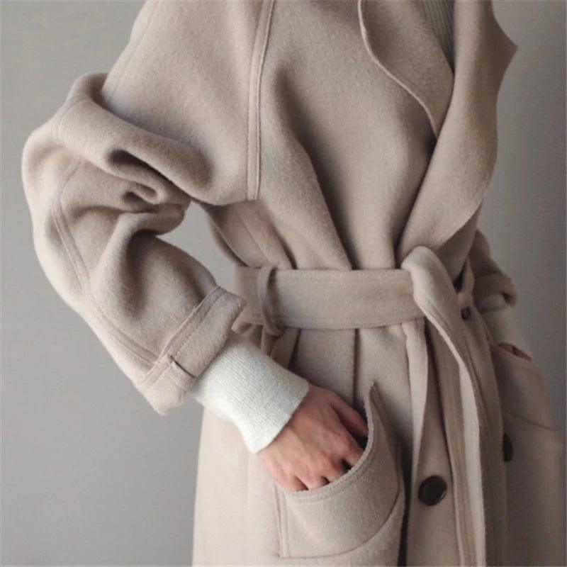 Long woollen coat with belt