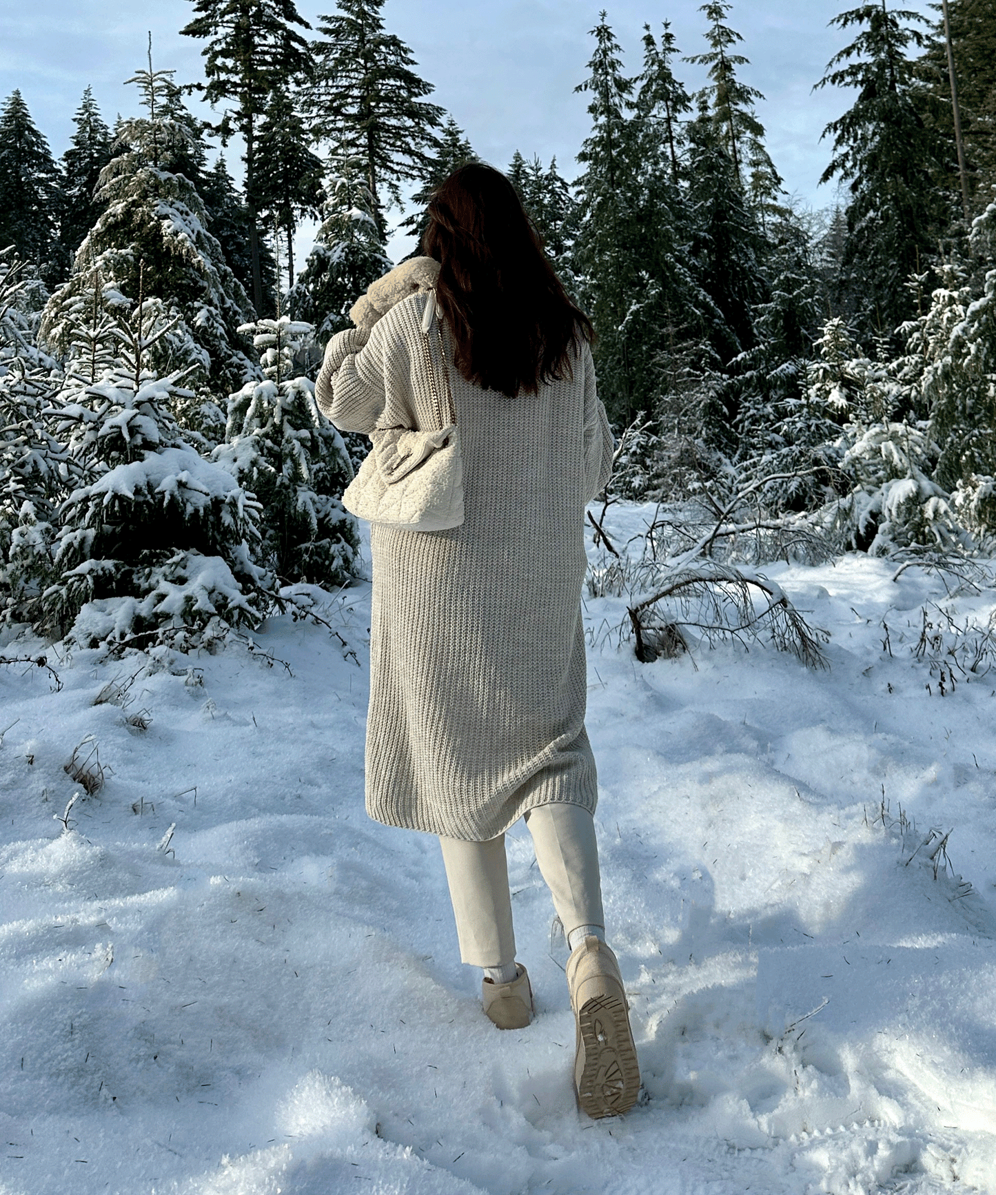 Women - Long Cardigan - Stylish Beige Knit - Cozy Layering Essential