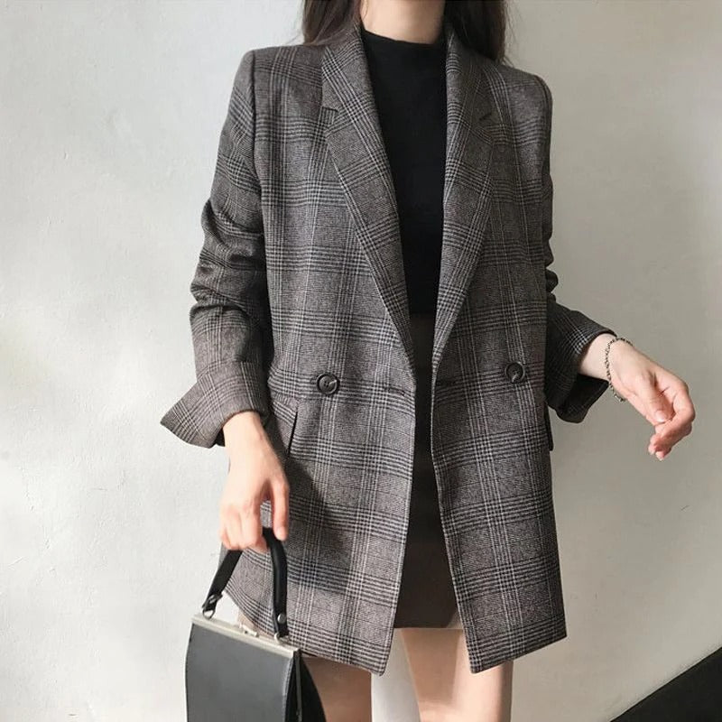 Women's Fashion Coat - Stylish Spring Outerwear - Trendy Design & Comfortable Fit