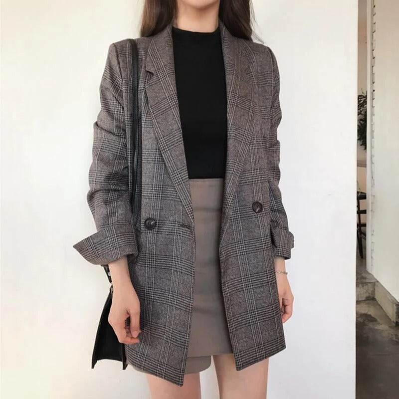 Women's Fashion Coat - Stylish Spring Outerwear - Trendy Design & Comfortable Fit