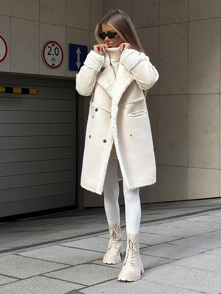 Elegant long jacket for the cool season