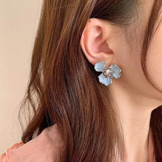 Elegant enamel flower stud earrings