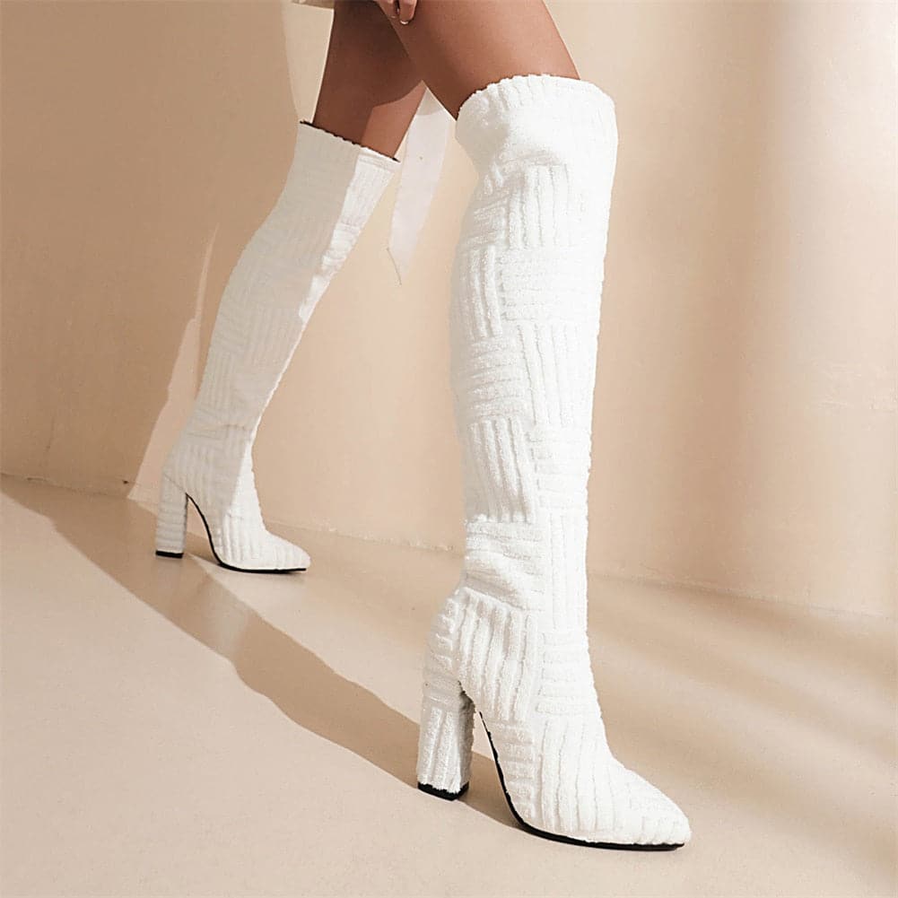 High boots with textured pattern