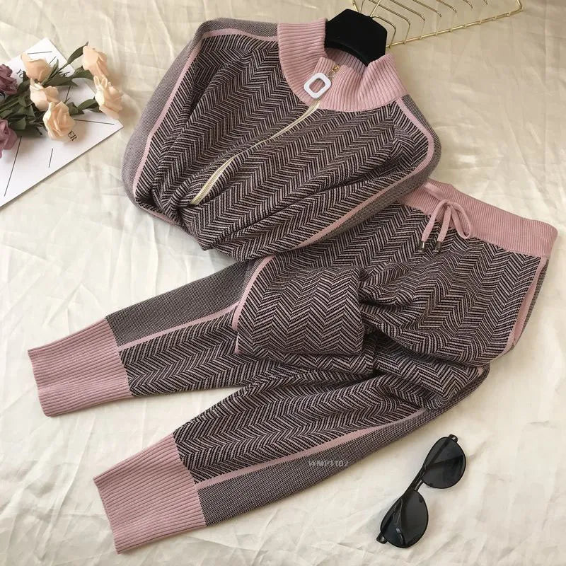 Women - Knitted Jumper and Trousers Set - Comfortable Zipped Fabric - Stylish Everyday Outfit