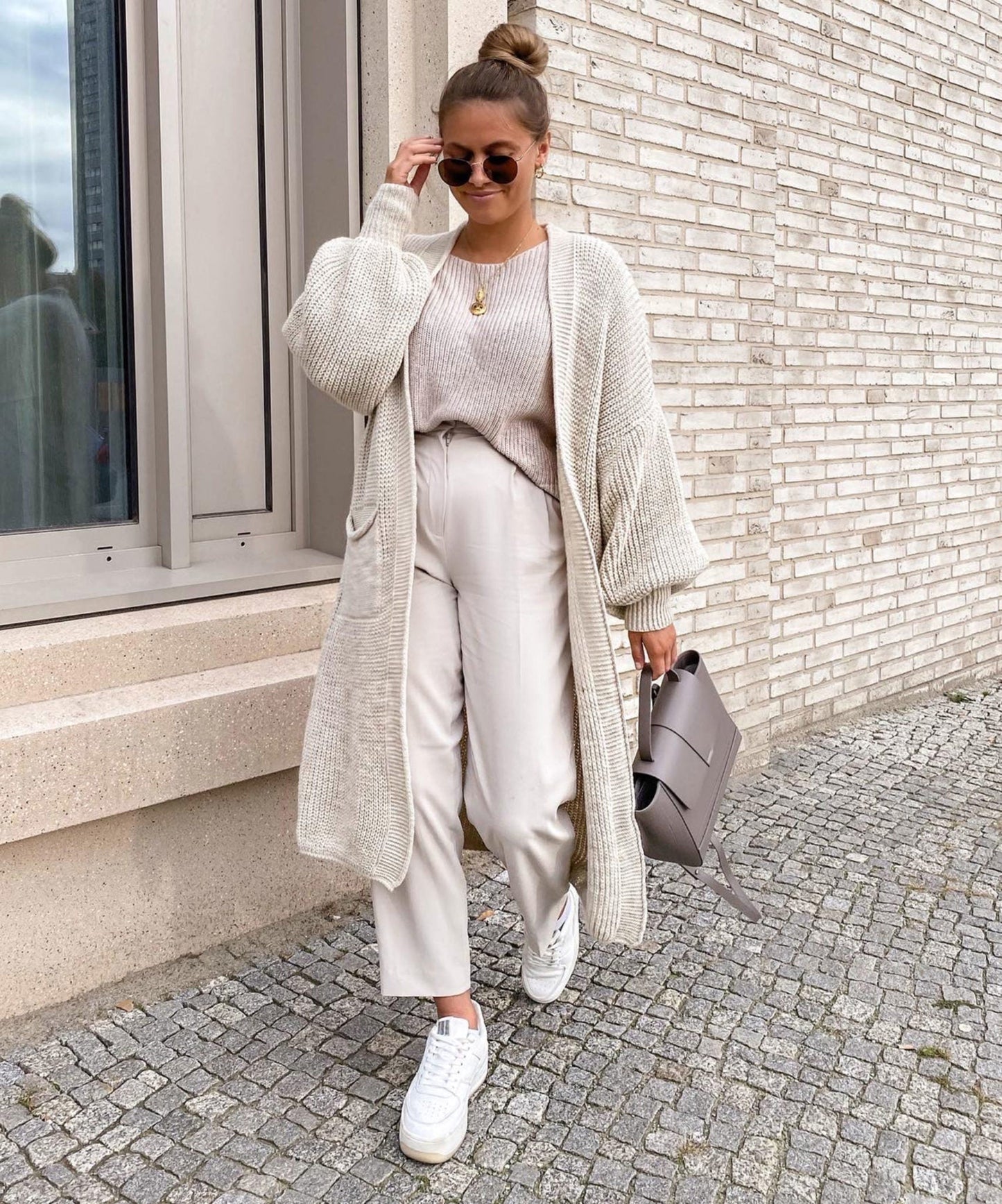 Women - Long Cardigan - Stylish Beige Knit - Cozy Layering Essential