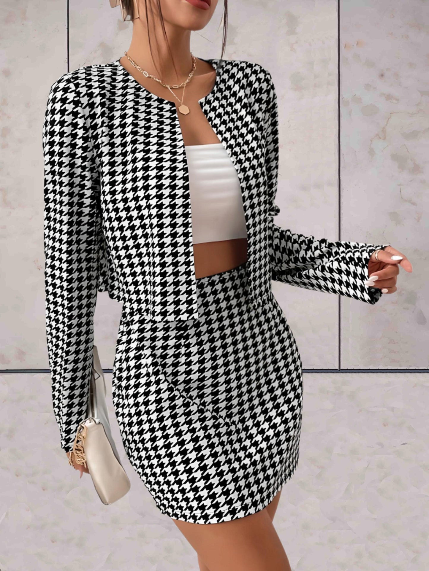 Elegant two-piece set in black and white check