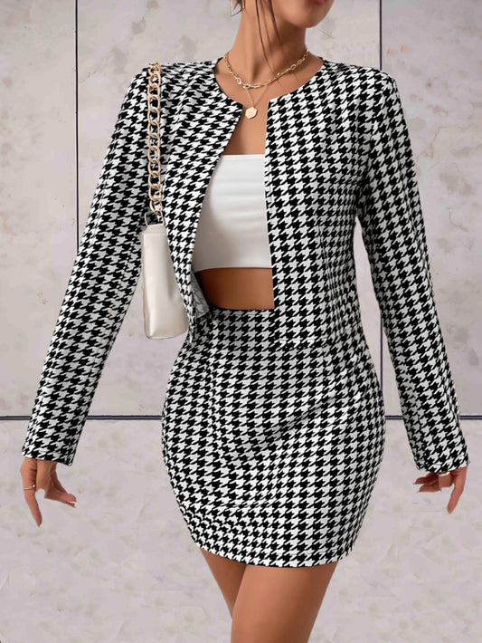 Elegant two-piece set in black and white check