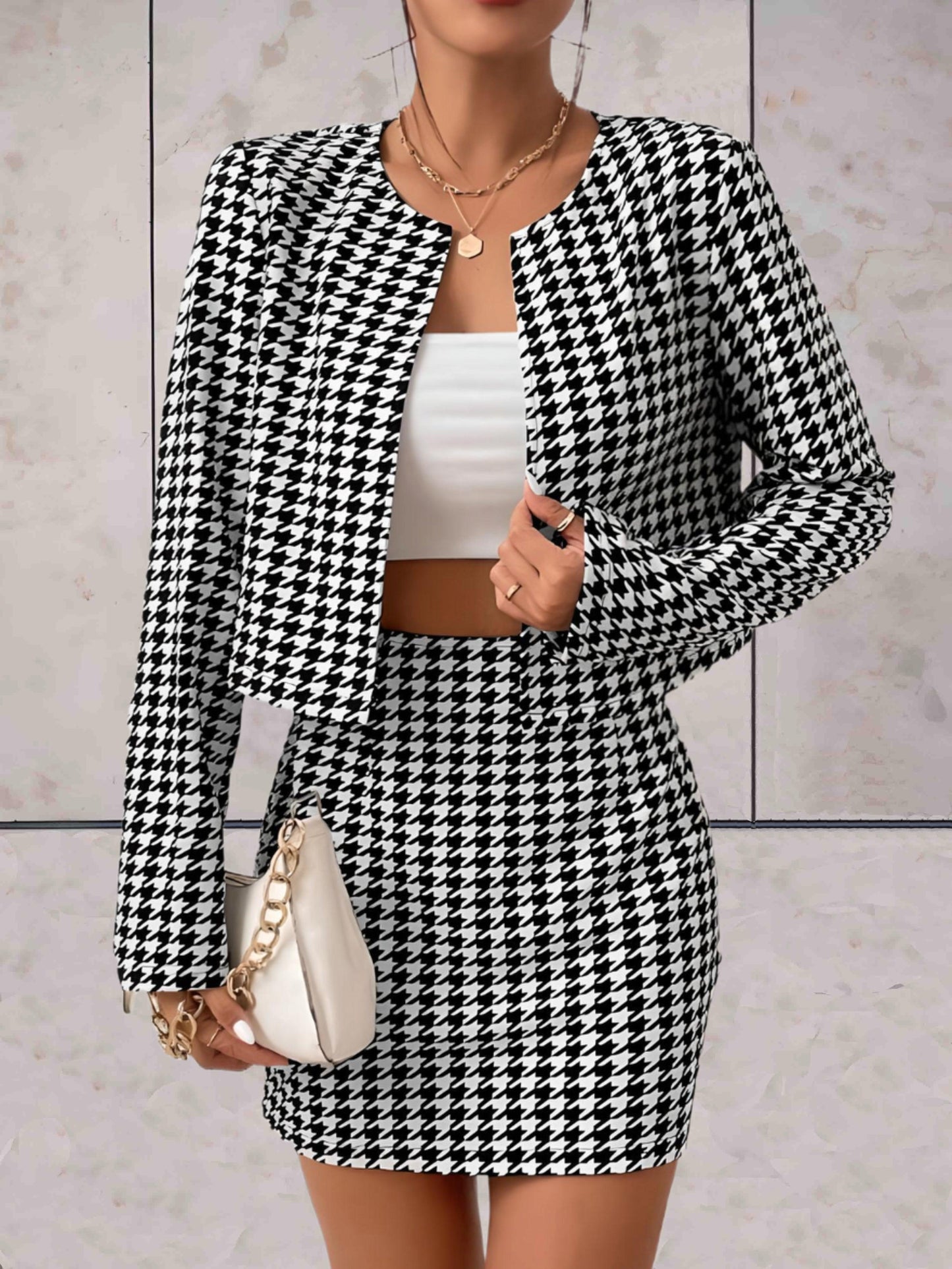 Elegant two-piece set in black and white check