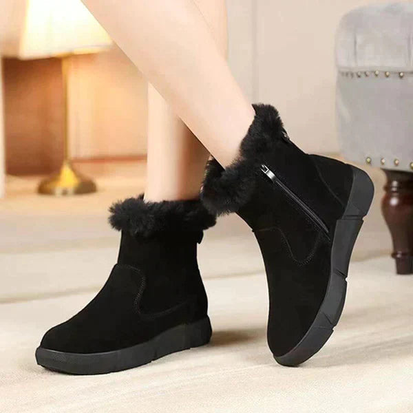 Warm winter boots with fur for women