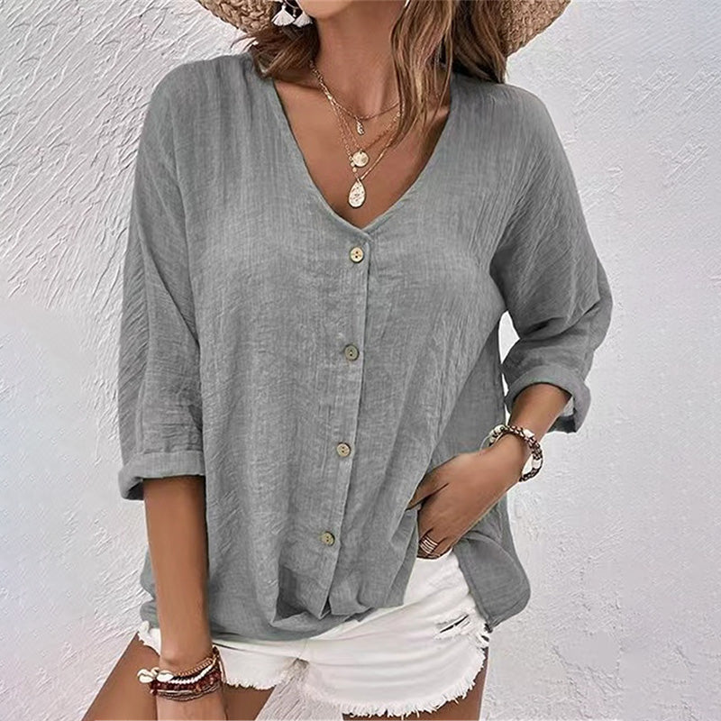 Women - V-Neck Chic Top - Stylish Design for Everyday Elegance - Perfect for Casual and Dressy Occasions