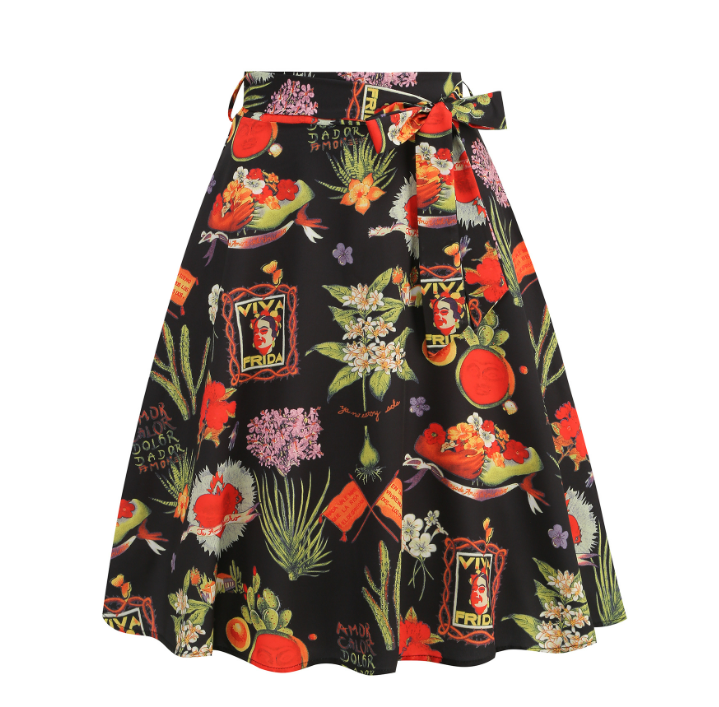 Summery short skirt with floral print