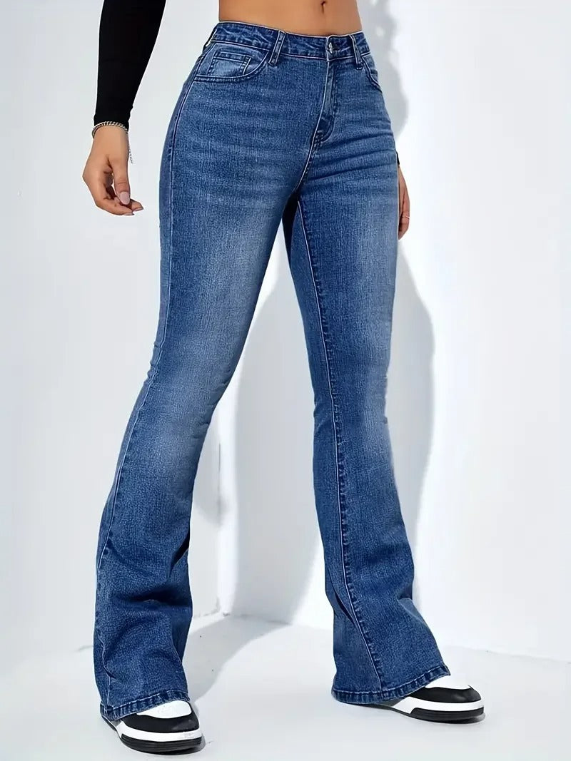 Women - Flared Denim Trousers - High Waist - Trendy and Comfortable Jeans for Every Occasion